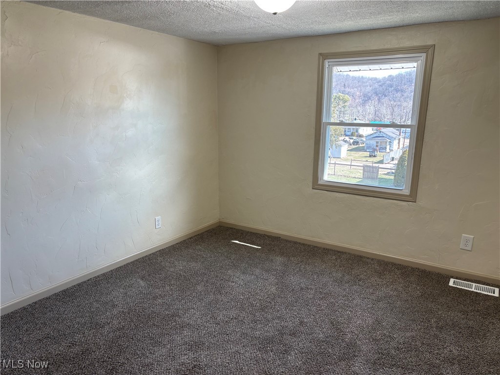 519 Front Street Property Photo 23