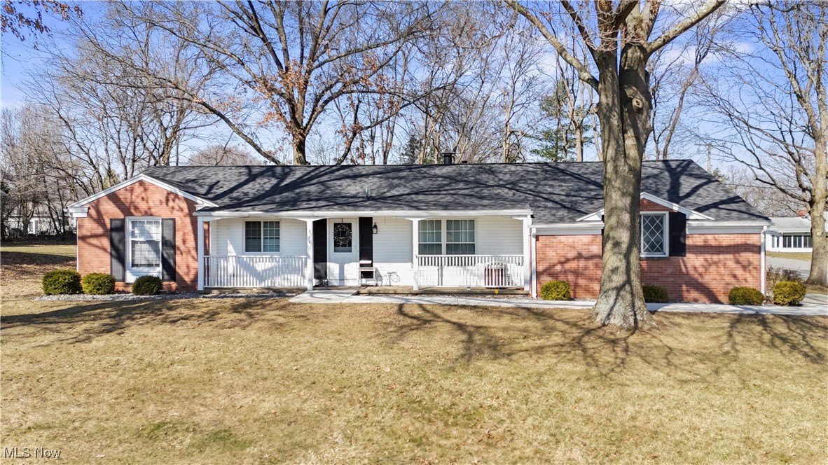864 Country Club Lane Property Photo