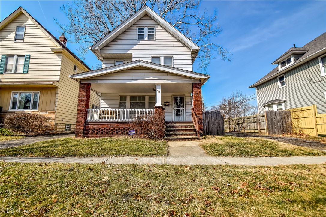 1018 E 171st Street Picture