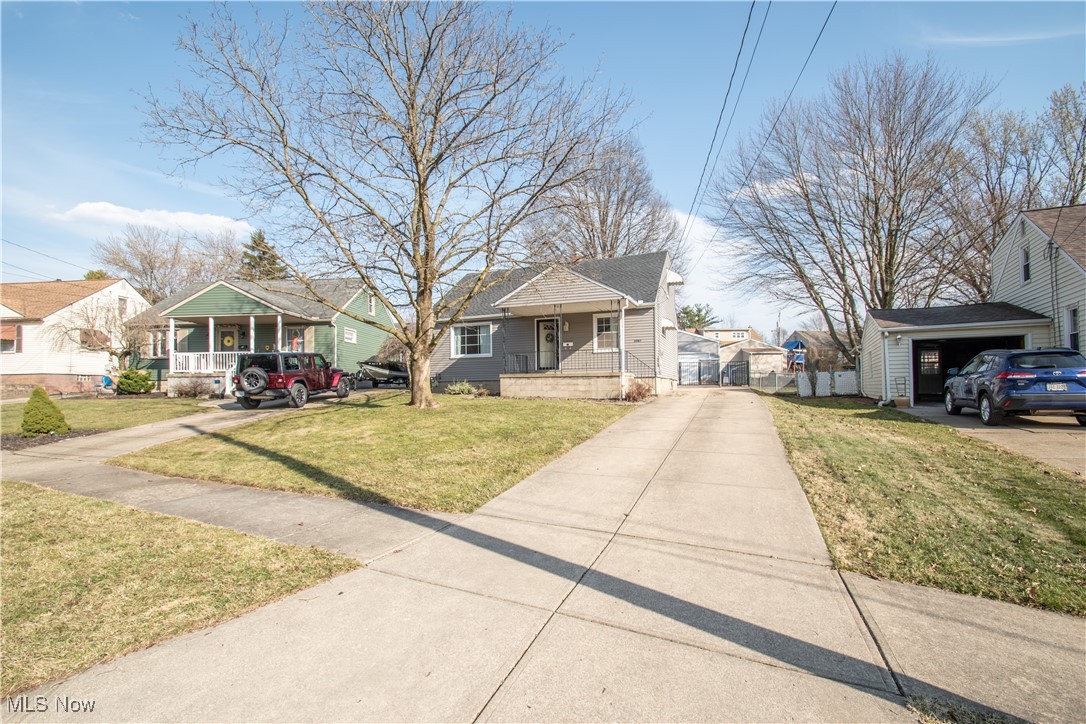 1067 Park Avenue Property Photo 2