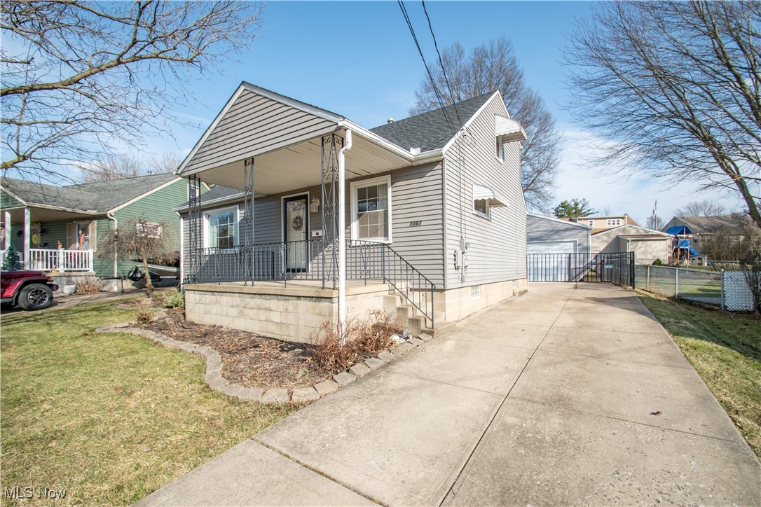 1067 Park Avenue Property Photo 3