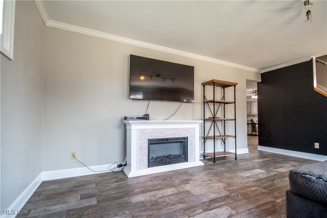 1067 Park Avenue Property Photo 10