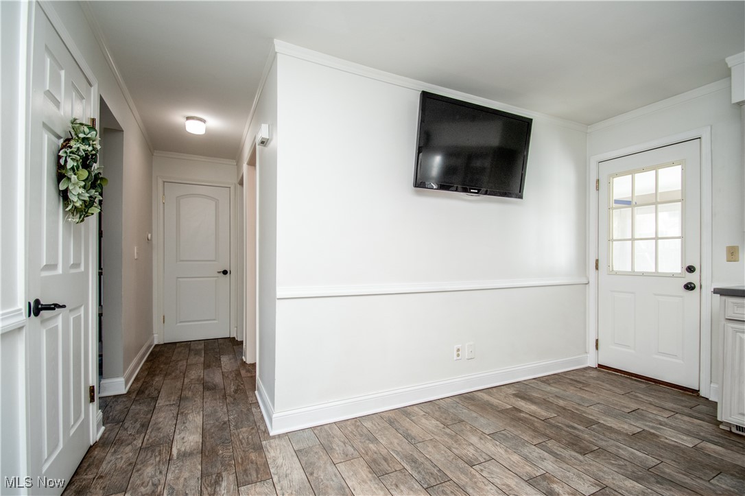 1067 Park Avenue Property Photo 15