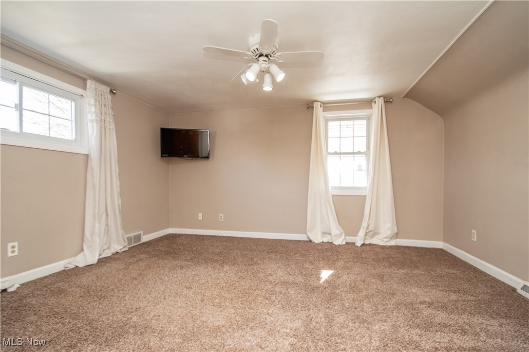 1067 Park Avenue Property Photo 23