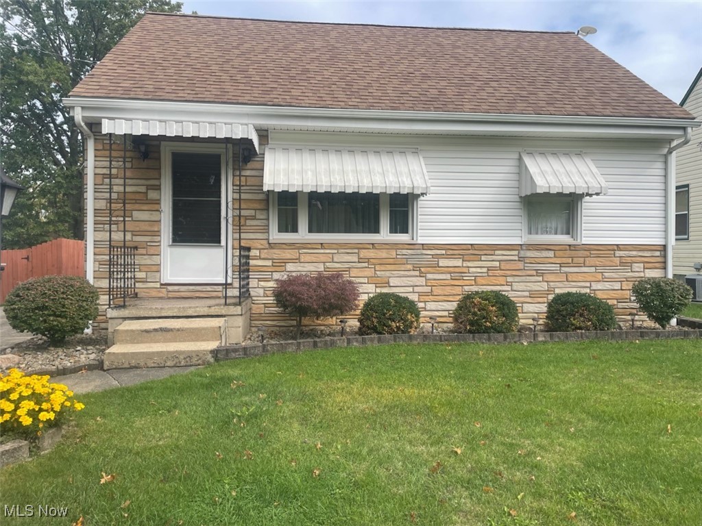 111 N Beverly Avenue Property Photo