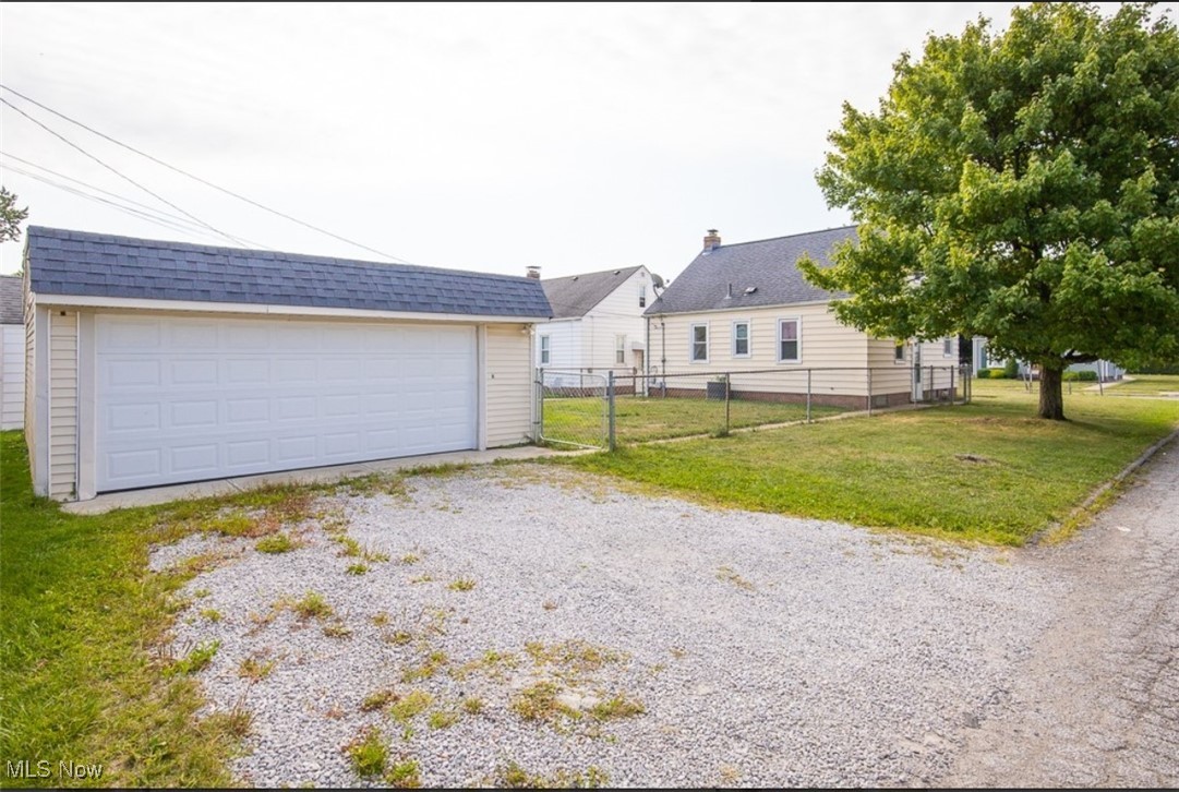 5914 Forest Avenue Property Photo 2