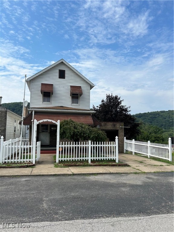 202 Grant Street Property Photo 1