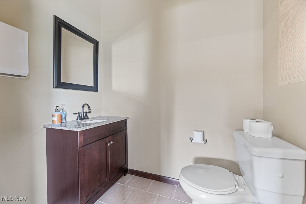 2425 Medina Road 206 Property Photo 9