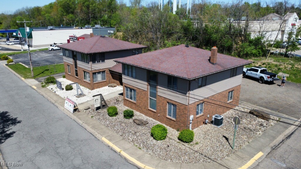 204 Ivy Street Property Photo