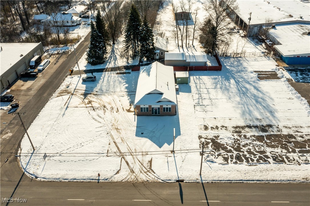 41825 N Ridge Road Property Photo 3