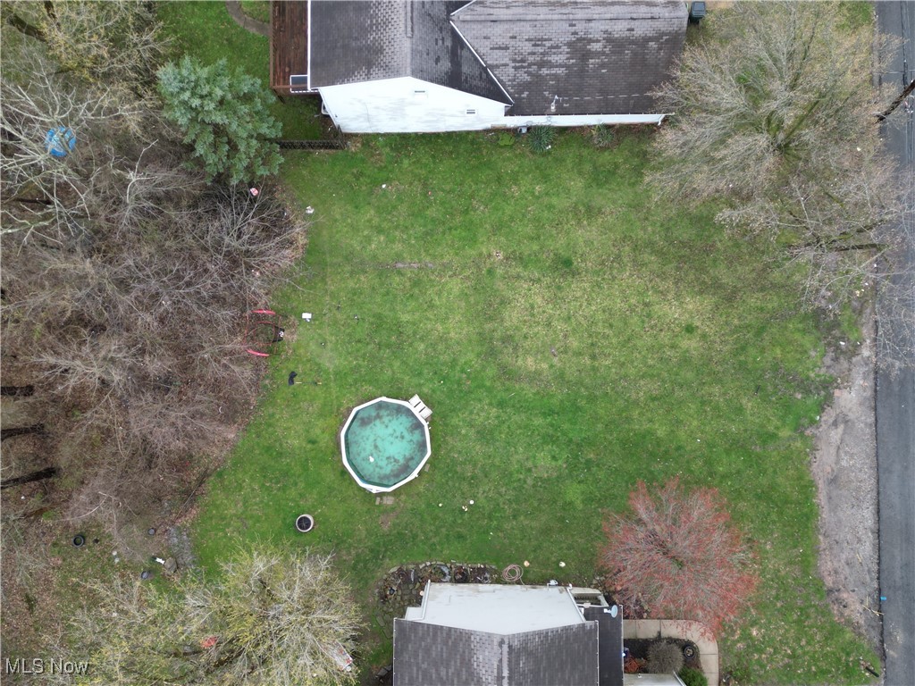 12940 Fruitside Road Property Photo 6