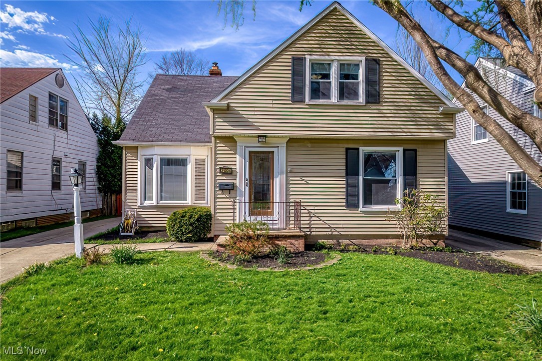 Beachwood Real Estate Listings Main Image