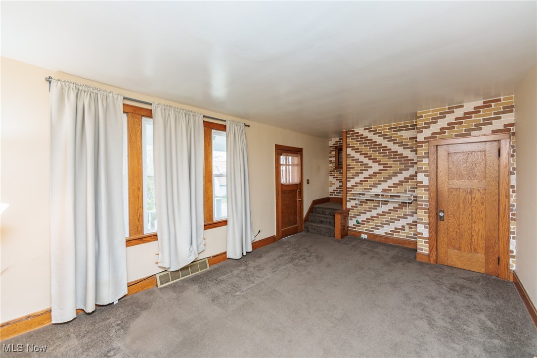 1538 Tonawanda Avenue Property Photo 3