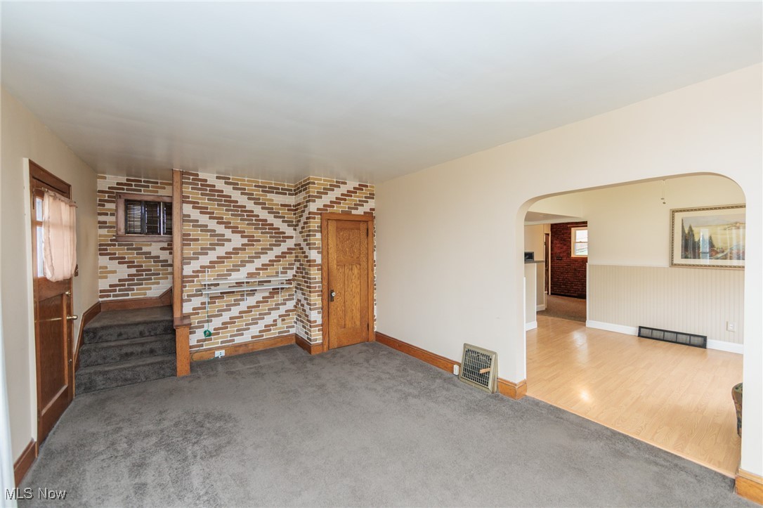 1538 Tonawanda Avenue Property Photo 5