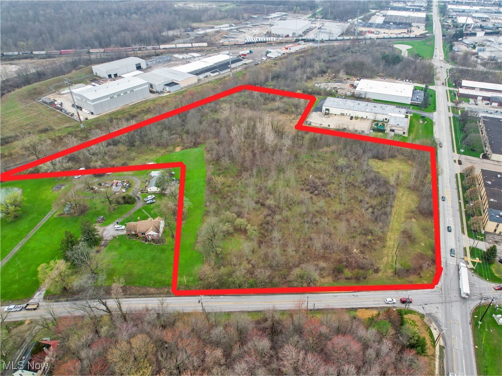 Highland/valley View Road E Property Photo 10