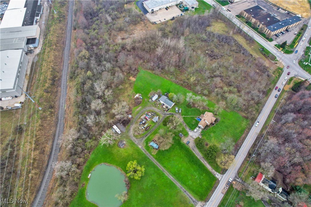 Highland/valley View Road E Property Photo 26