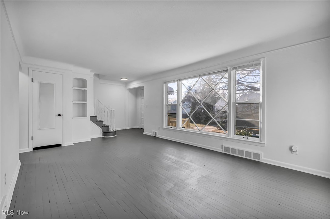 24700 Hawthorne Drive Property Photo 12