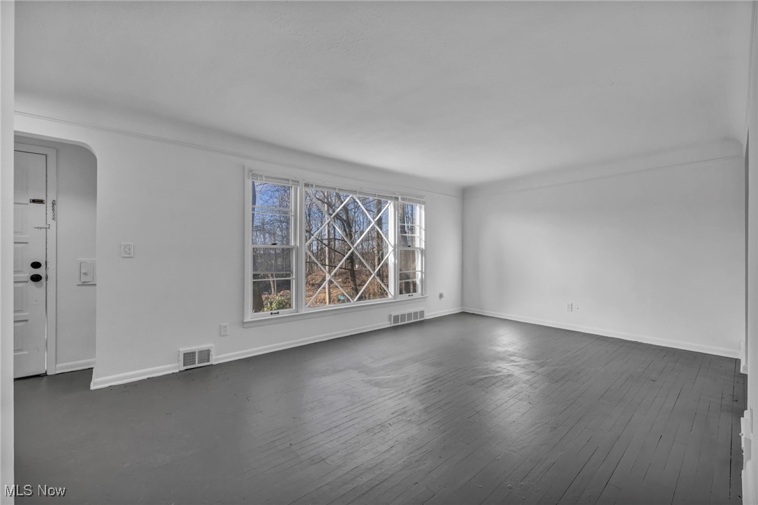 24700 Hawthorne Drive Property Photo 14