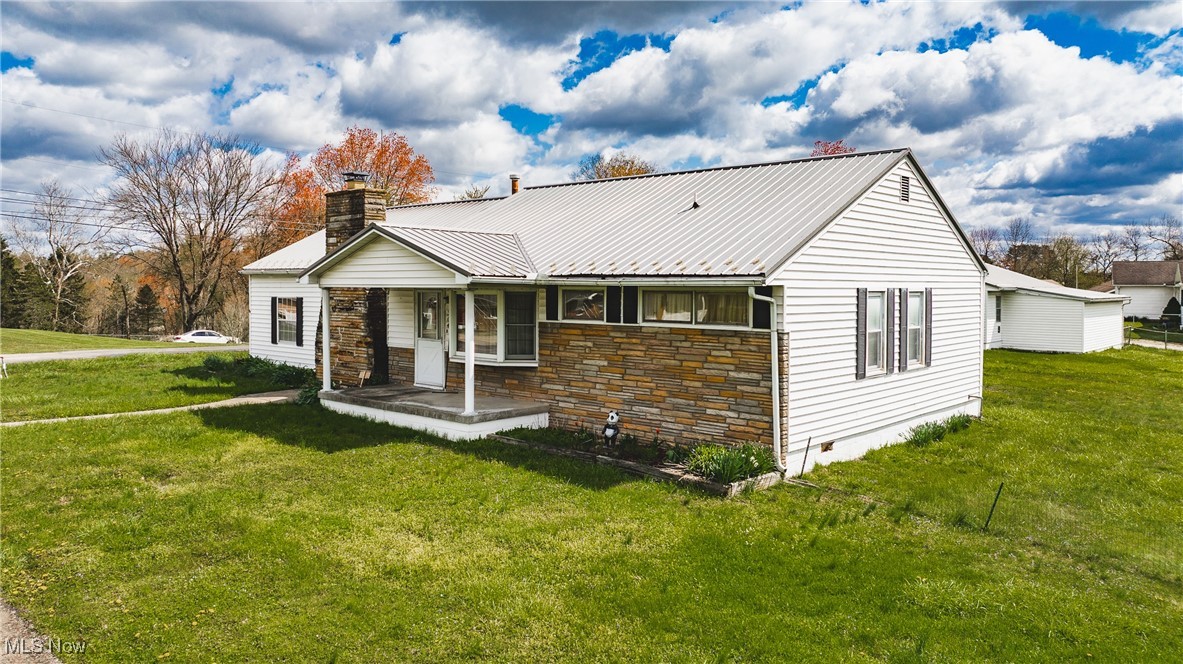 304 Conger Road Property Photo