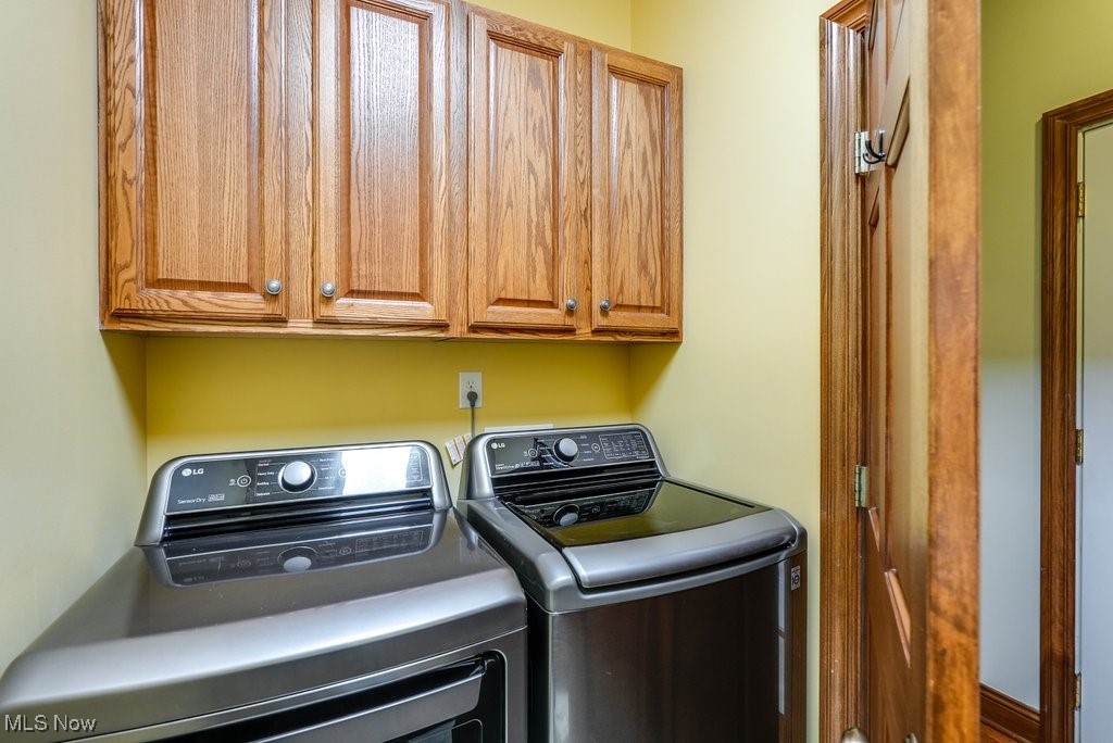 5027 Lake Breeze Landing Property Photo 17
