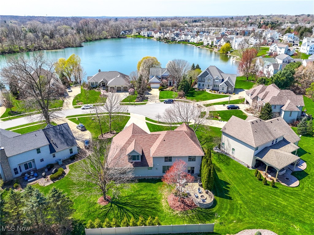 5027 Lake Breeze Landing Property Photo 41