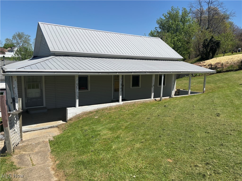 304 Poplar Street Property Photo 1