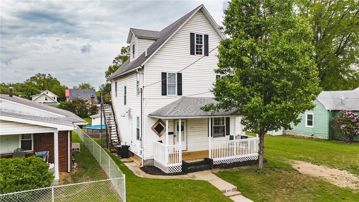903 32nd Street Property Photo 1