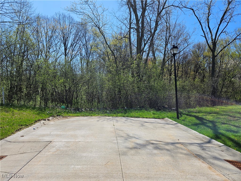 Hubbell Circle Property Photo 1