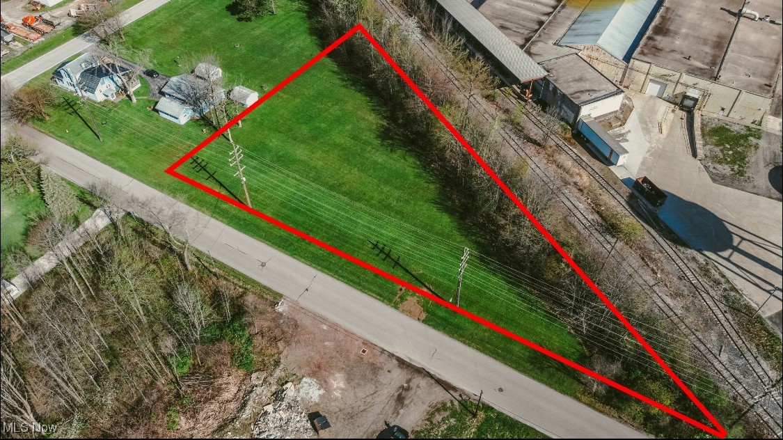 E Erie Street Property Photo 1
