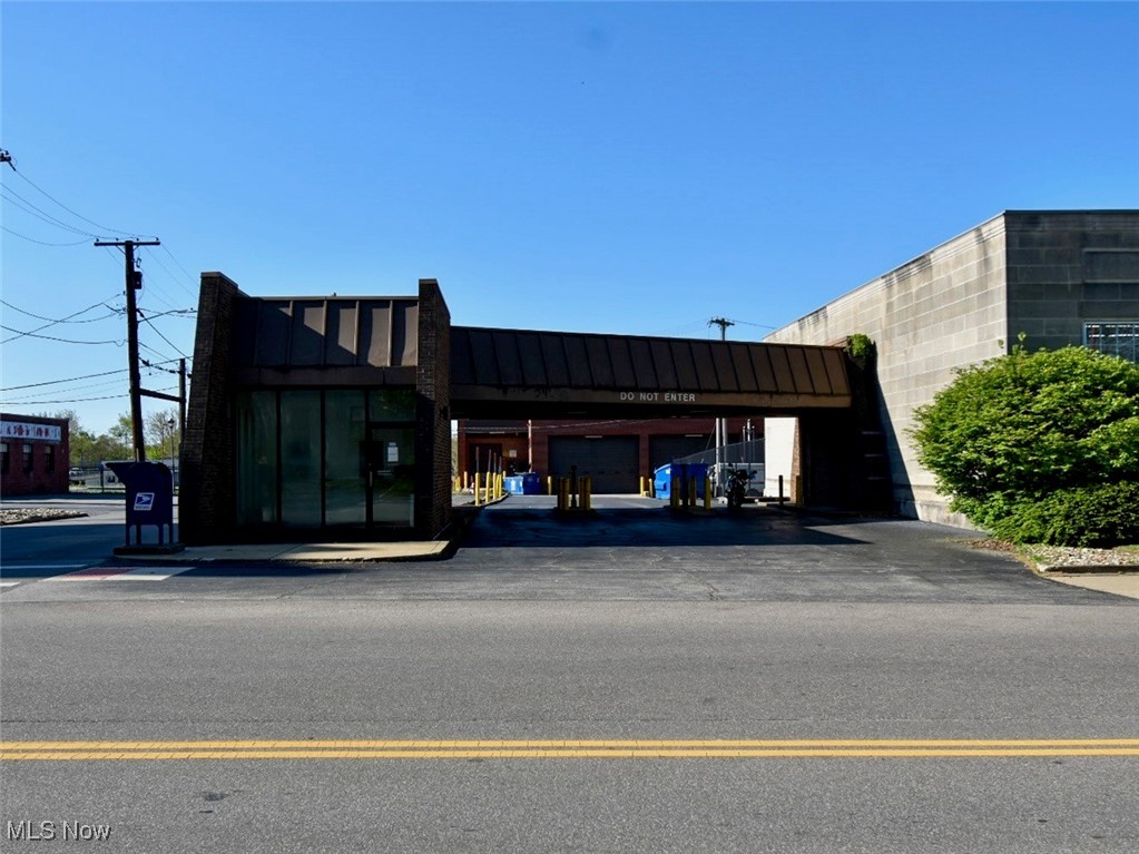 2 S Main Street Property Photo 32