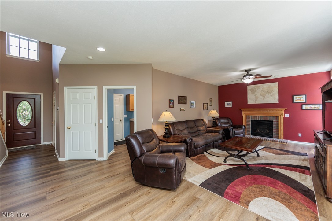 4928 Treeline Drive Property Photo 9