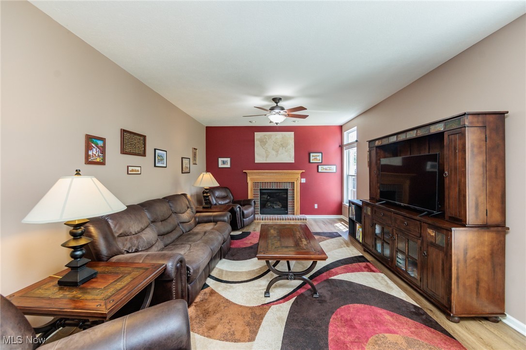 4928 Treeline Drive Property Photo 10