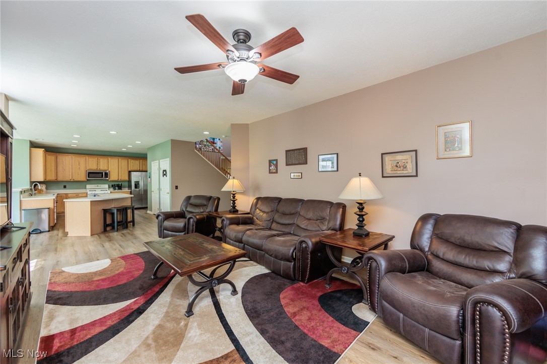 4928 Treeline Drive Property Photo 11