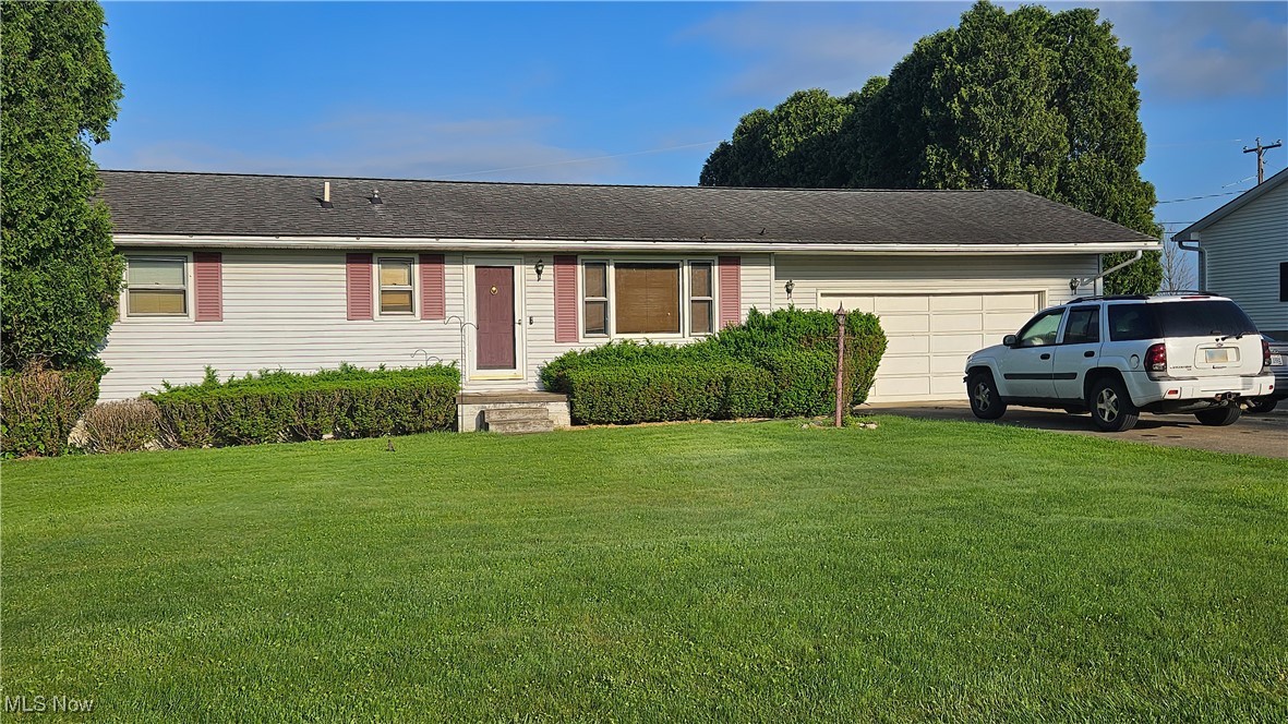 64271 Warne Drive Property Photo 1