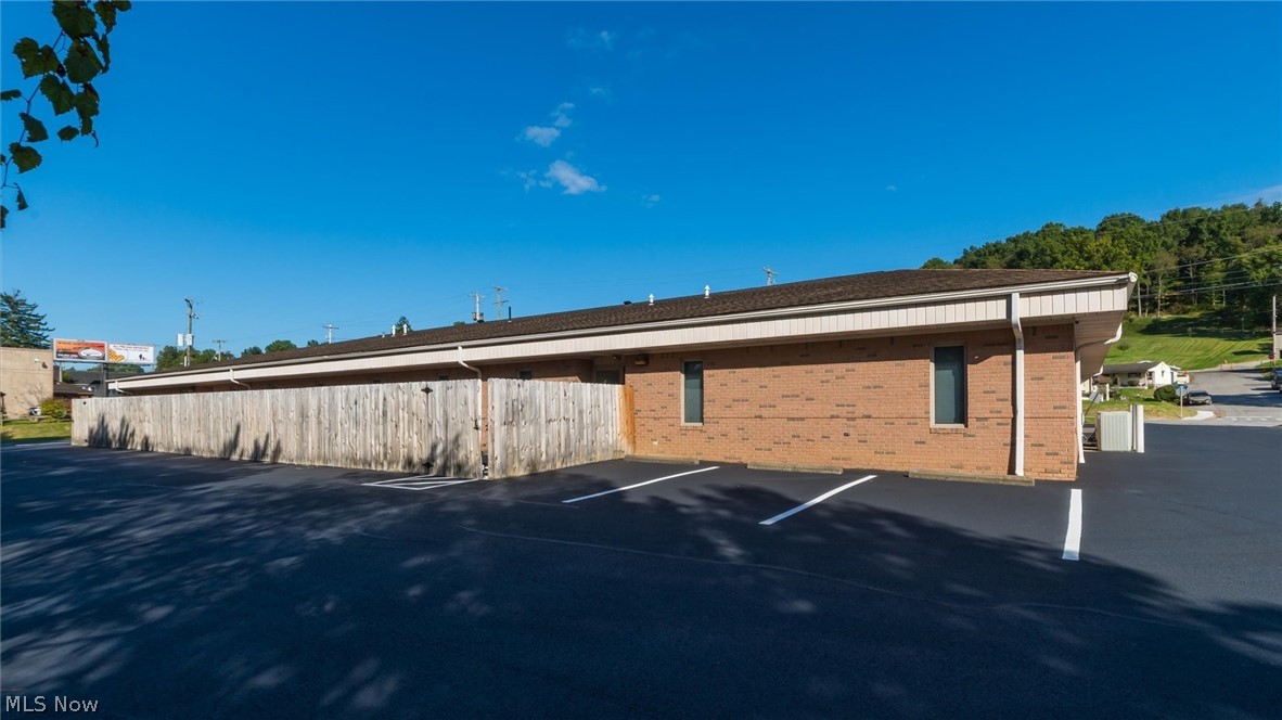 2050 E Wheeling Avenue Property Photo 23