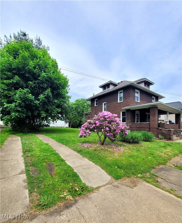227 2nd Street Ne Property Photo 2