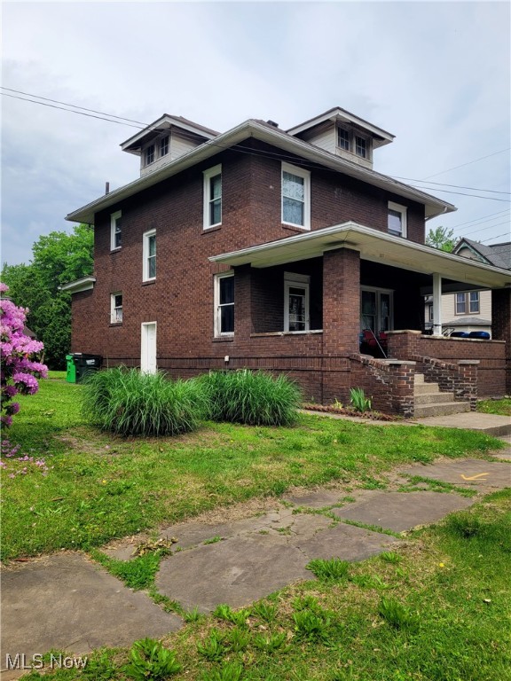 227 2nd Street Ne Property Photo 3