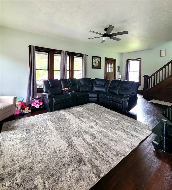 227 2nd Street Ne Property Photo 8