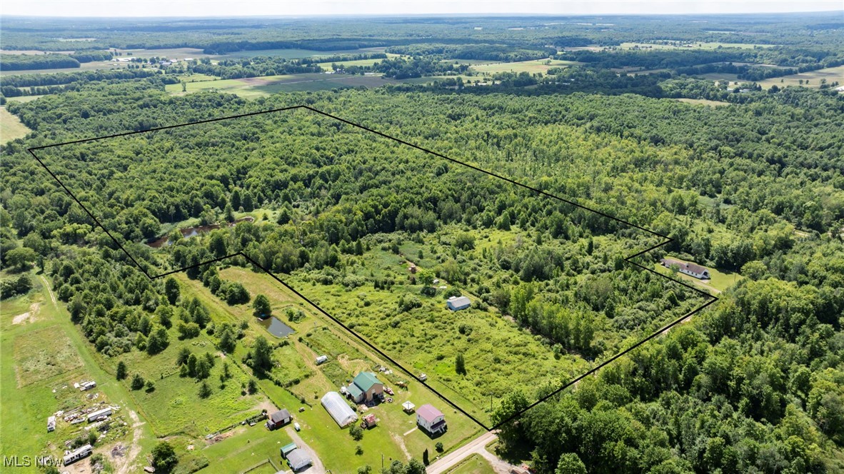 876 Clay Road Property Photo 3