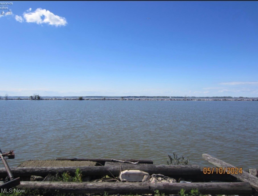 803 W Shoreline Drive Property Photo 12