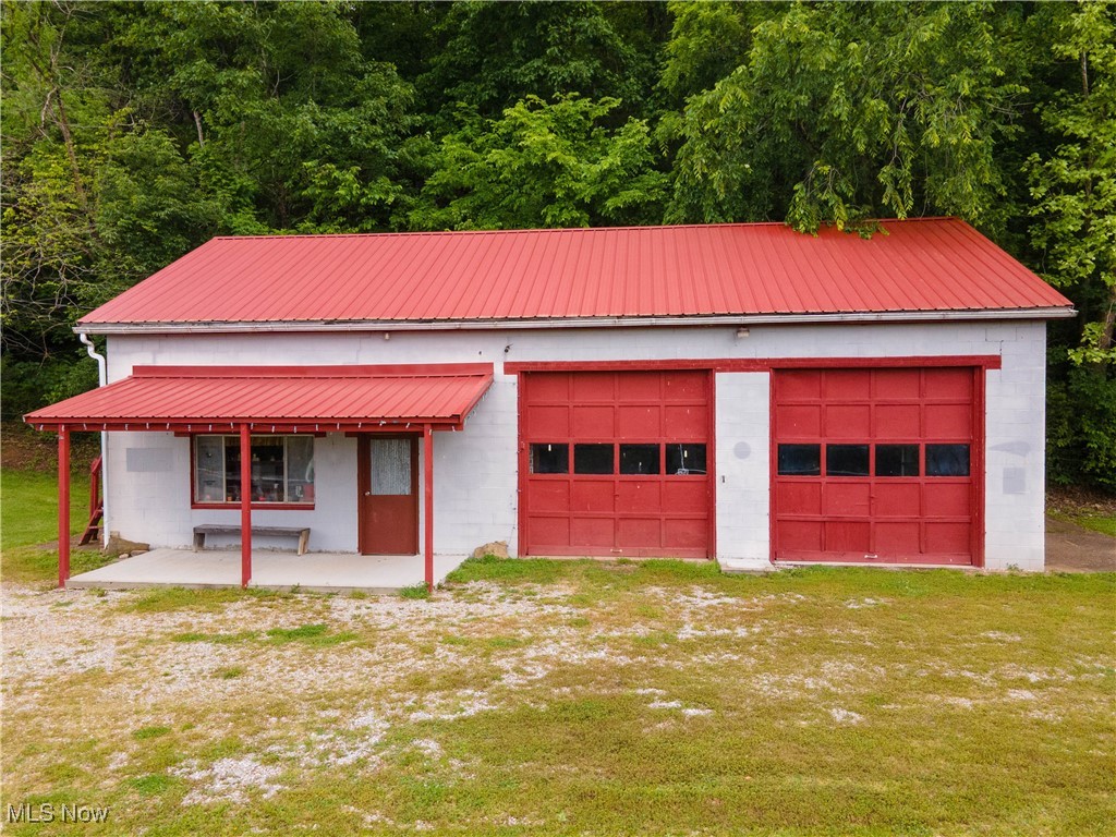 31647 Charleston Road Property Photo 1