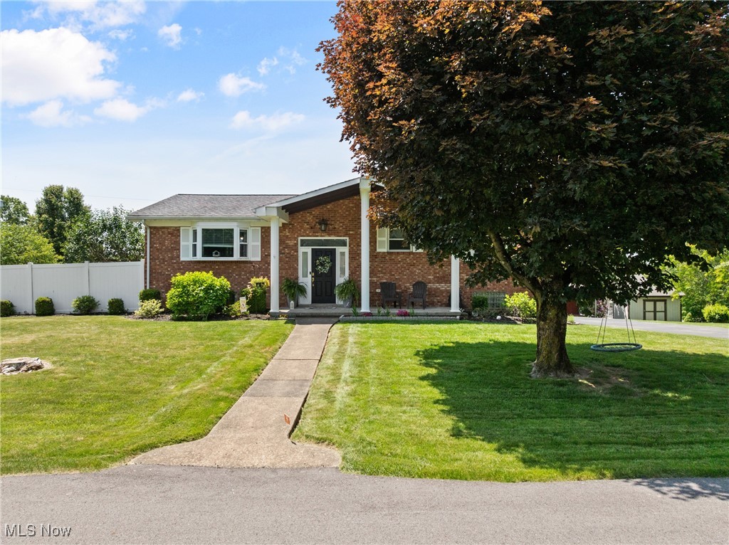 57 Della Drive Property Photo 1