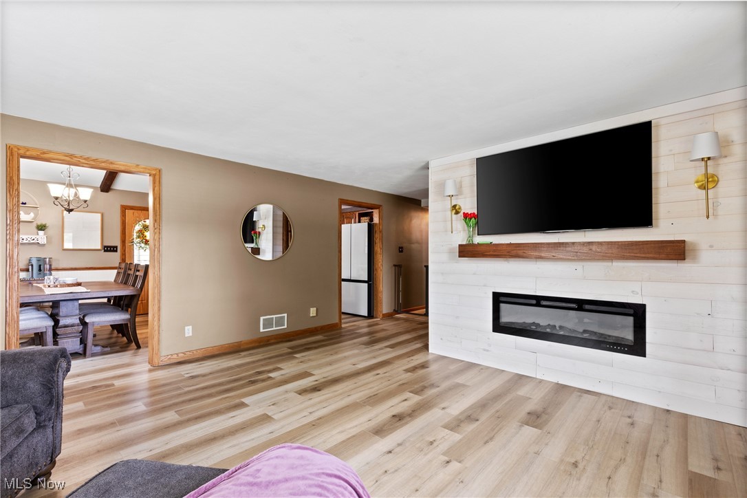 57 Della Drive Property Photo 7