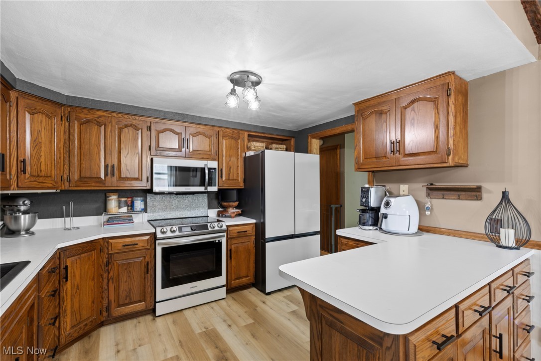 57 Della Drive Property Photo 10