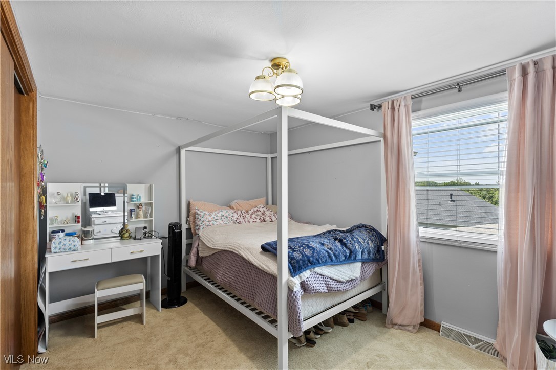 57 Della Drive Property Photo 21