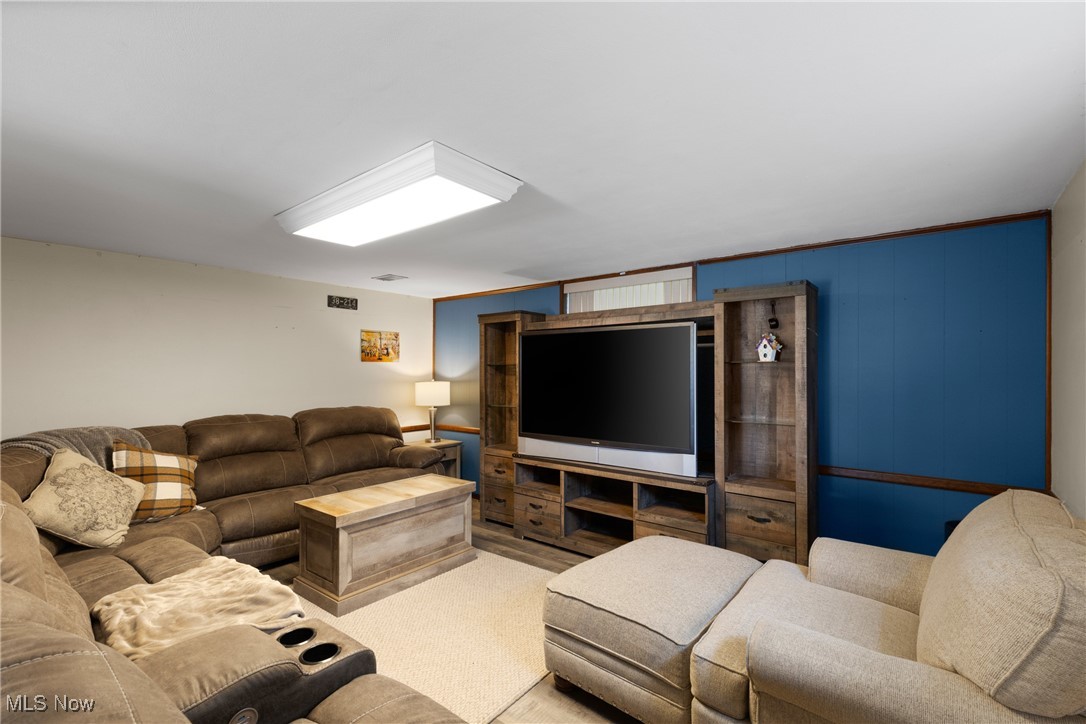 57 Della Drive Property Photo 24