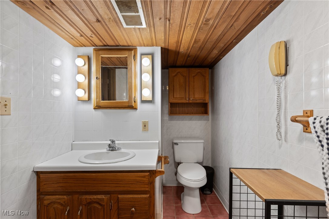 57 Della Drive Property Photo 30