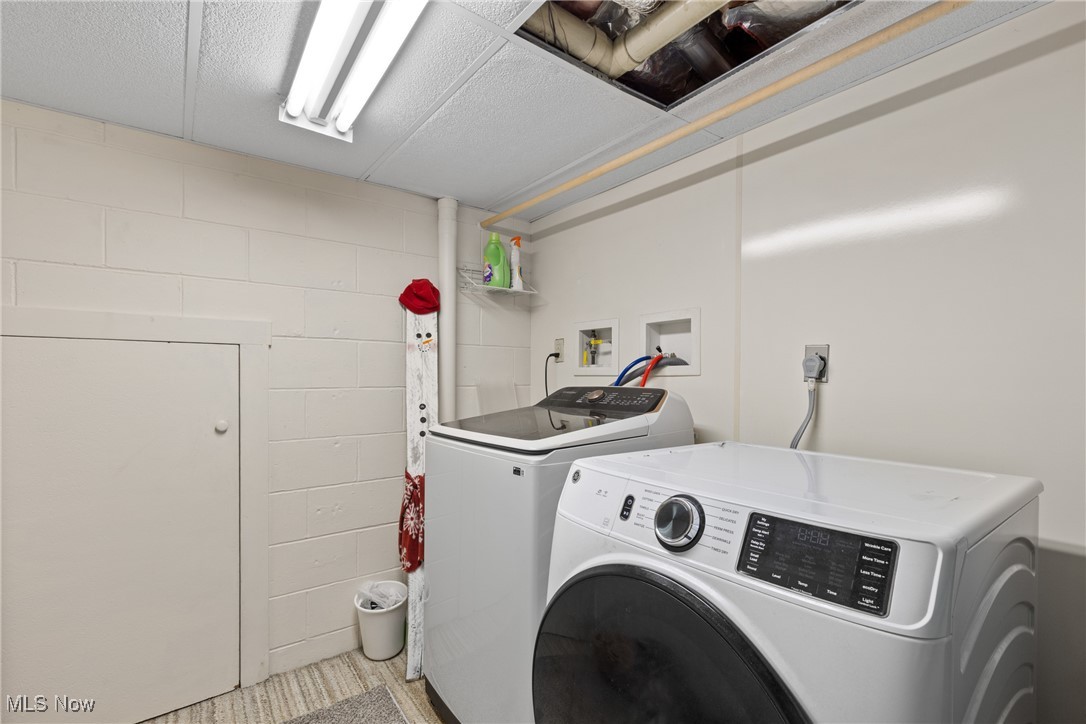 57 Della Drive Property Photo 32