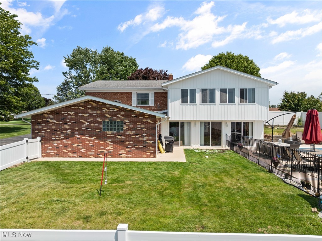 57 Della Drive Property Photo 34