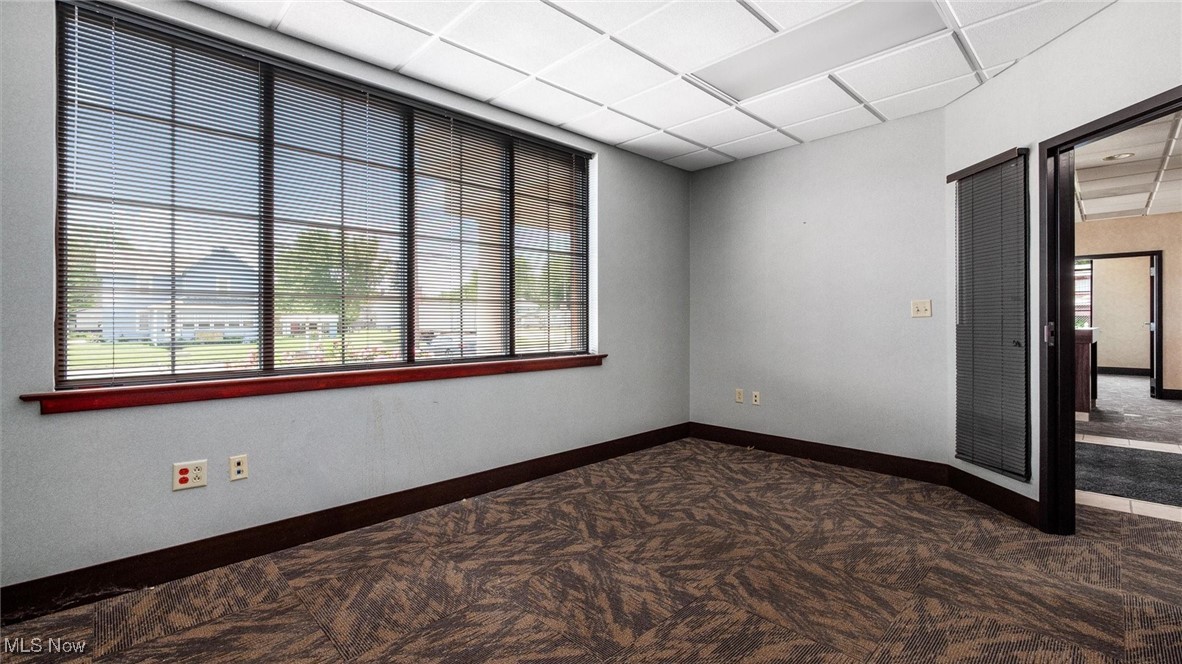220 E State Street Property Photo 10